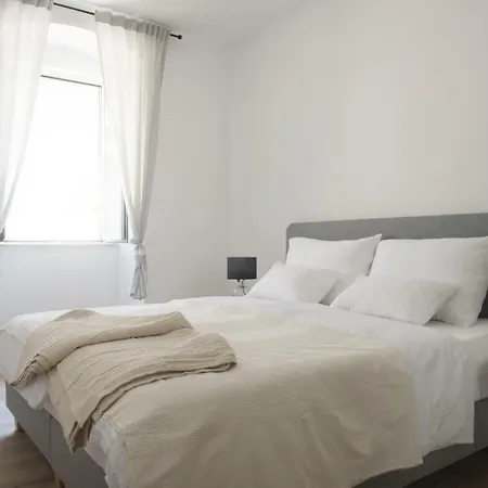 Calla Canapi Apartment Rijeka Exterior photo